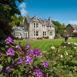 The Claymore Guest House, hotel sa Pitlochry