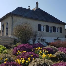LA MAISON DU MUGUET - Accueil Chevaux - Horse Friendly, hotel a Liart