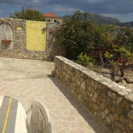 Philoxenia Holiday Home, hotel di Pappadhiánika