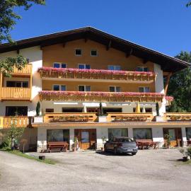 Sonnleiten - Guggerhof - Villa Sonnenwies, hotel en Tannheim