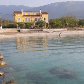 Tilde on the beach, Apts - Sami Kefalonia, hotel en Sami