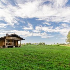 Sauna with the Private Lake Access، فندق في موليتاي