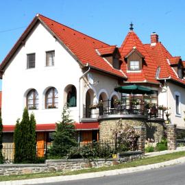 Anna vendégház, hotel u gradu Tihanj