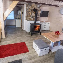 DOMKI RODIS, hotel u gradu Bystre