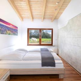 W-Apartments - Spacious Parking, EV-Station & Private Outdoor Area with Playground, khách sạn ở Offenburg