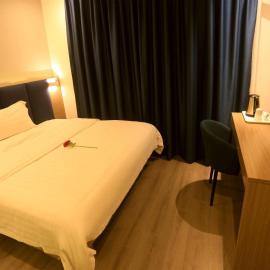 7Days Premium Shenzhen High Speed Rail North Station Minzhi Branch, hotel sa Shenzhen