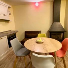 CASA VACANZE LA GIOSTRA, hotelli kohteessa Lettomanoppello