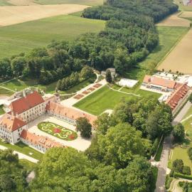 Schloss Thalheim: Sankt Pölten şehrinde bir otel