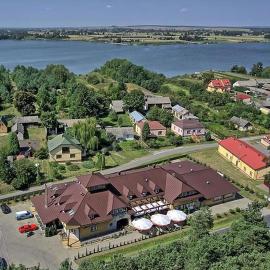 Hotel Marina, готель у місті Ґміна Неліш