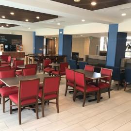 Holiday Inn Express & Suites Tracy by IHG,位于特雷西的酒店