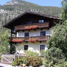Ferienwohnungen Knippschild, khách sạn ở Lofer