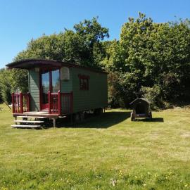 Roulotte coin de nature, hotel in Lannion