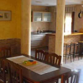 CASA RURAL ALTA YUBERIA, hotel u gradu Berlanga de Duero