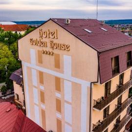 Hotel Golden House, hótel í Craiova