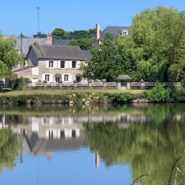 River Cottage 2 nuits minimums par réservation, Hotel in Daon
