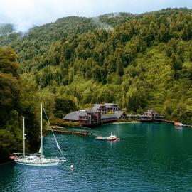 Puyuhuapi Lodge & Spa, отель в городе Пуэрто-Пуюуапи