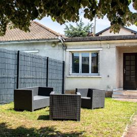 Viesnīca Maisonnette avec jardin, parc du chêne (tram T5) pilsētā Brona