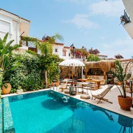 Alachi Hotel