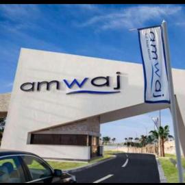 Chalet in Amwaj Al Alamein Sidi Abd Alrahman, khách sạn ở El Alamein