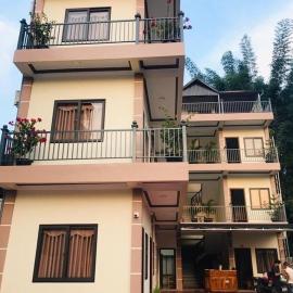 Nhà Nghỉ Ngọc Long, hotelli kohteessa Mộc Châu
