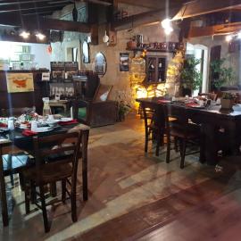 Agriturismo Leanza "La Baita"، فندق في Cesarò