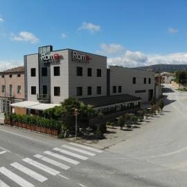 Hostal Restaurant Roma, hotel u gradu Cubells