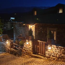 The House in the Cobbled Road, hotell i Karpenisi