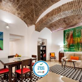 LUX - Casa Becco dos Assucares, free GARAGE - Centro Histórico, hotel di Évora