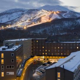 Mercure Niseko Resort Formerly known as Midtown Niseko, hotel u gradu 'Kutchan'