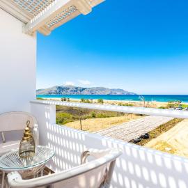 Pinelopi Beach Suites