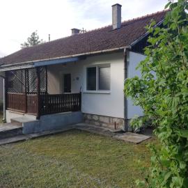 Vikendica Iva, hotel din Perućac