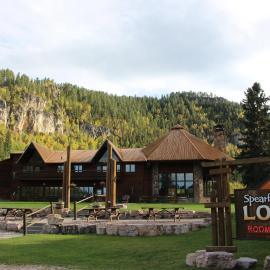 Spearfish Canyon Lodge, khách sạn ở Lead