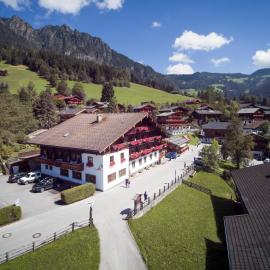 Hotel Zur Post, hotel v mestu Alpbach