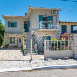 Avelia Blue, hotel a Asprogerakata