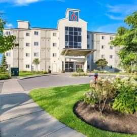 Motel 6-Kingston, ON, hotel i Kingston