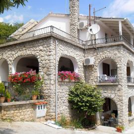Apartments Kestenovi Dvori, hotel v destinácii Opatija