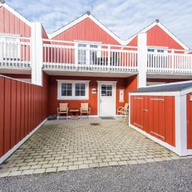 6 person holiday home in Blåvand