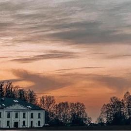 Majątek Howieny "Sielanka", hotel in Pomygacze