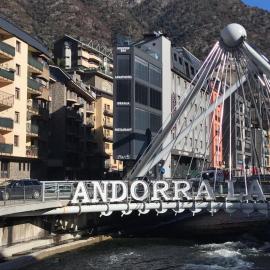 PLAN B City Center Aparthotel, hotel in Andorra la Vella