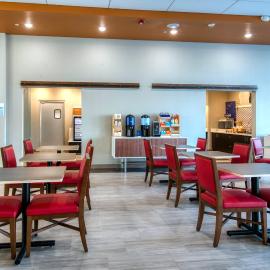 Holiday Inn Express & Suites Omaha Downtown Old Market by IHG, ξενοδοχείο στην Ομάχα