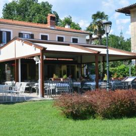 Apartments Knezgrad, hotel u gradu Lovran