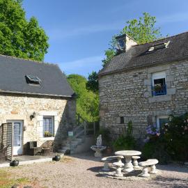 Le Domaine du Pont Canon, hotel Plourivo városában