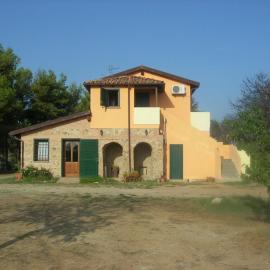 Agriturismo Nakelia, готель у місті Цамброне