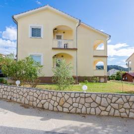 Apartments Alex, ξενοδοχείο σε Lopar