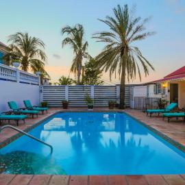 Sugar Apple Bed and Breakfast, hotel v Christianstedu