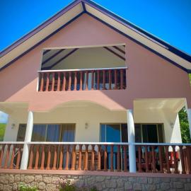 Vista D'Oro, hotel u gradu 'Anse Possession'