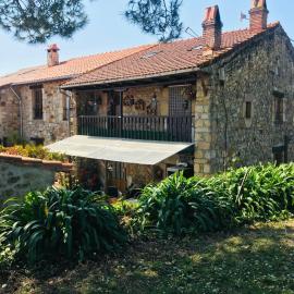 Posada La Herradura, Hotel in Liermo