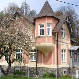 Apartmány Villa Magnolie, hotel in Lipova Lazne