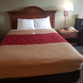 FALLS INN – hotel w mieście Newton Falls