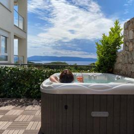 Luxury Spa Apartment Luna โรงแรมในนยีวีเซ